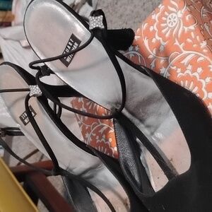 Stuart Weitzman low heel dress shoes